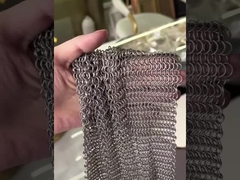 Melhore o seu espaço com uma malha de anéis metálicos duráveis   Watch How It  Made!